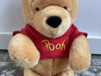 9” Winnie the Pooh bear plush stuffed animal