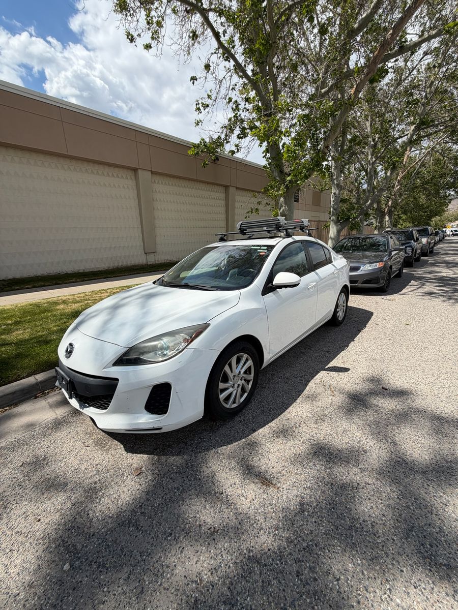 2012 MAZDA MAZDA3 i Grand Touring
