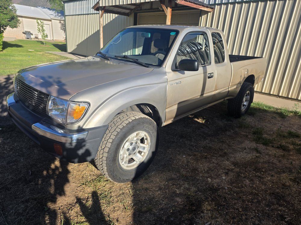 Toyota Tacoma 4WD Pickup Truck