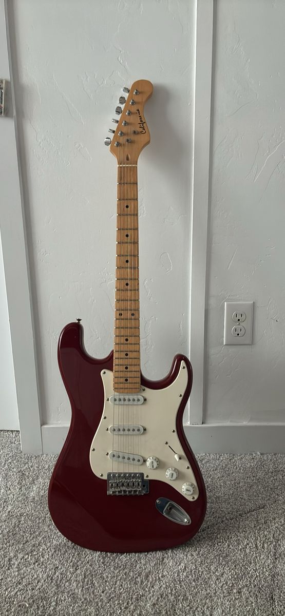 California Electric Guitar Red Stratocaster Style Maple Neck