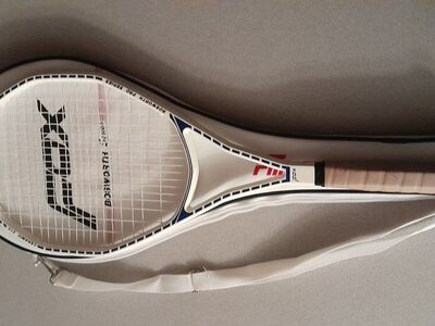 Tennis racket