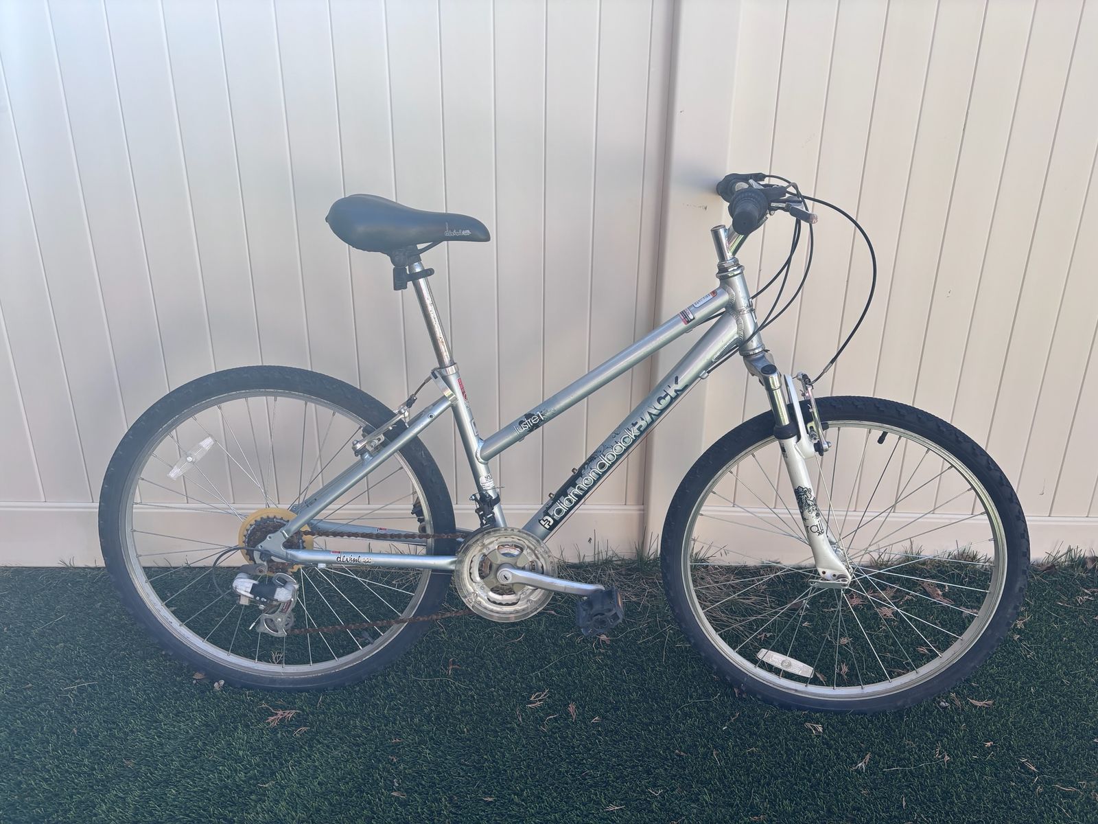 Women's Mountain Bike, Diamondback Lustre 1 Bicycle