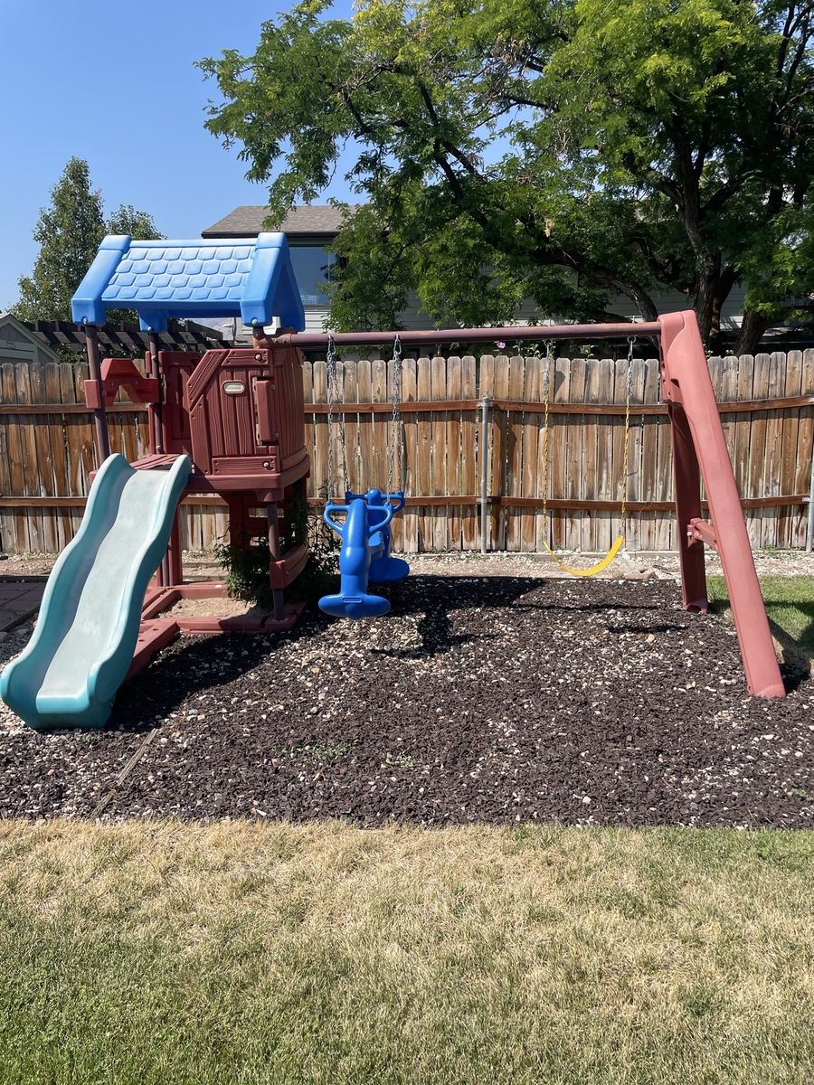 FREE SWING SET! (Located in Orem Utah)
