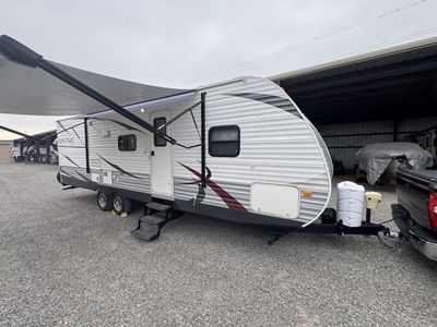 Mint Dutchmsn Aspen Trail Slide Out