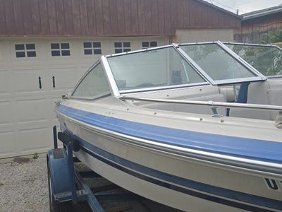1986 Sea Ray Seville title in hand