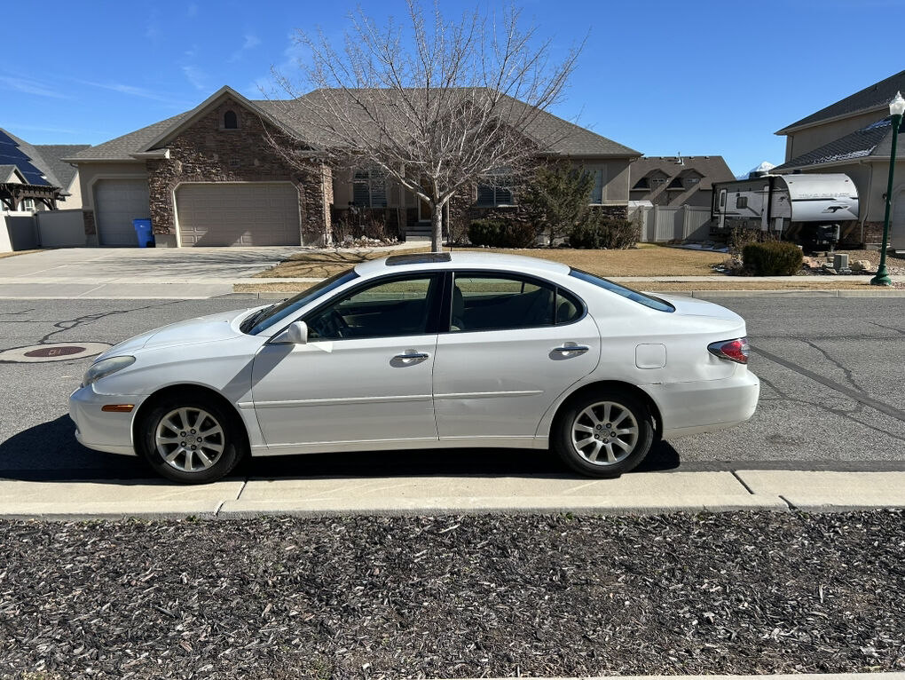2004 LEXUS ES