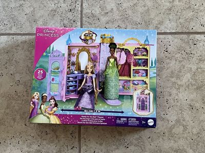 NEW: Disney Princess Ready for the Ball Closet