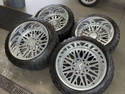 24x14 kg1 “clique” 8x6.5/ 35x13.50r24 fury’s 8x6.5