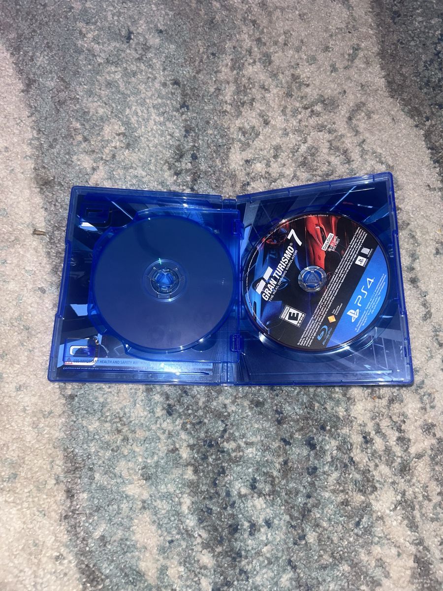 Main image 6
