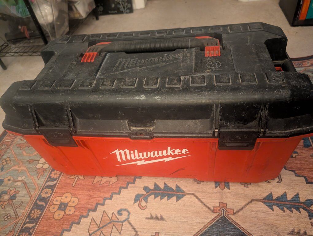 Milwaukee MTB2600 Toolbox! Great tool storage!