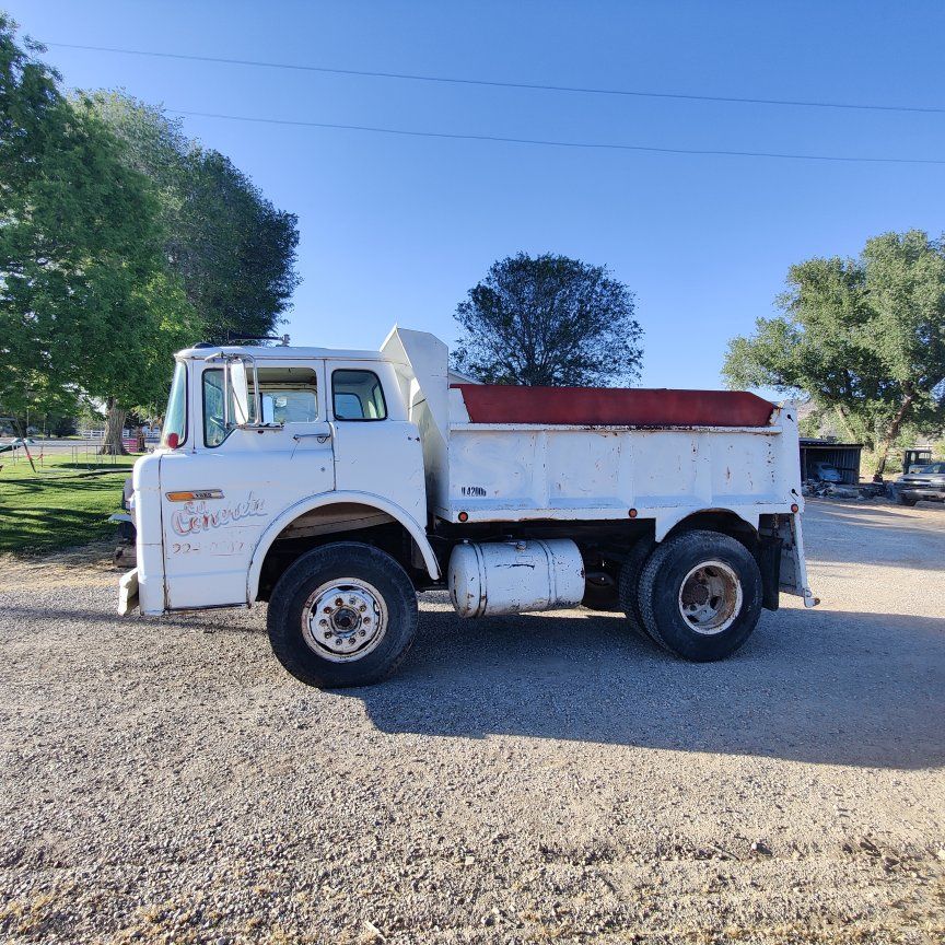 1972 Ford cab over C 800
