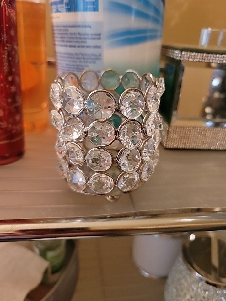 My Teenage Daughters Bathroom Gear