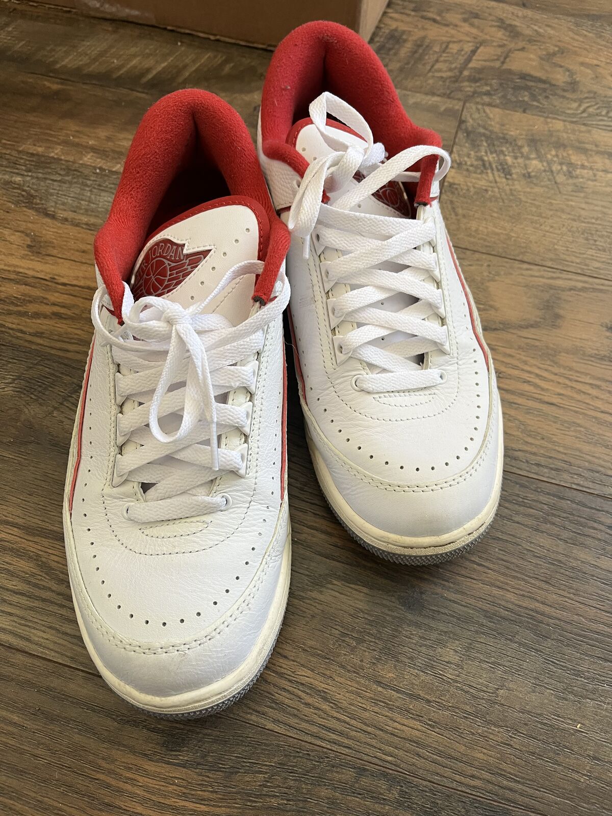 Air Jordan 2/3 Low-White/Red Mens size 9