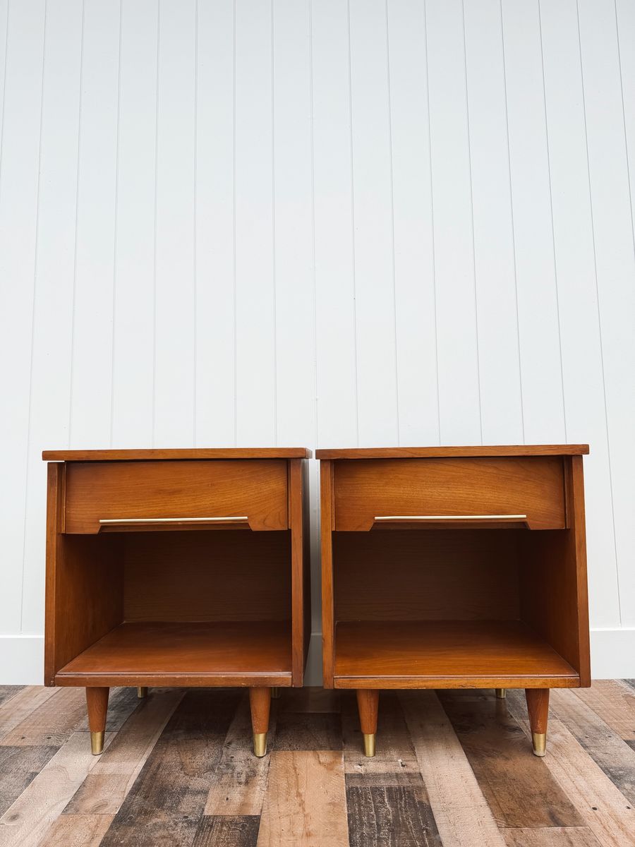 Beautiful Mid Century Modern Nighstands