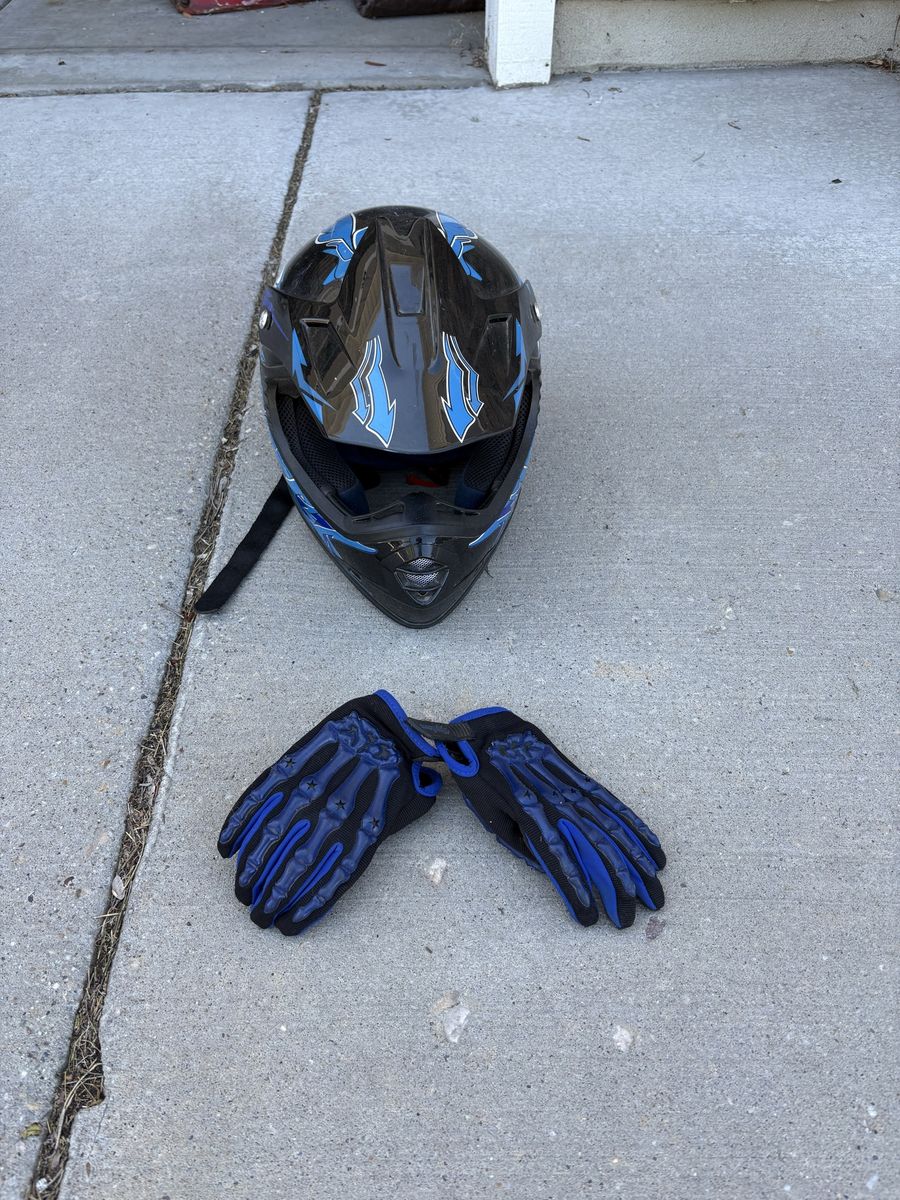 Kids ATV Bike Helmet with Matching Gloves