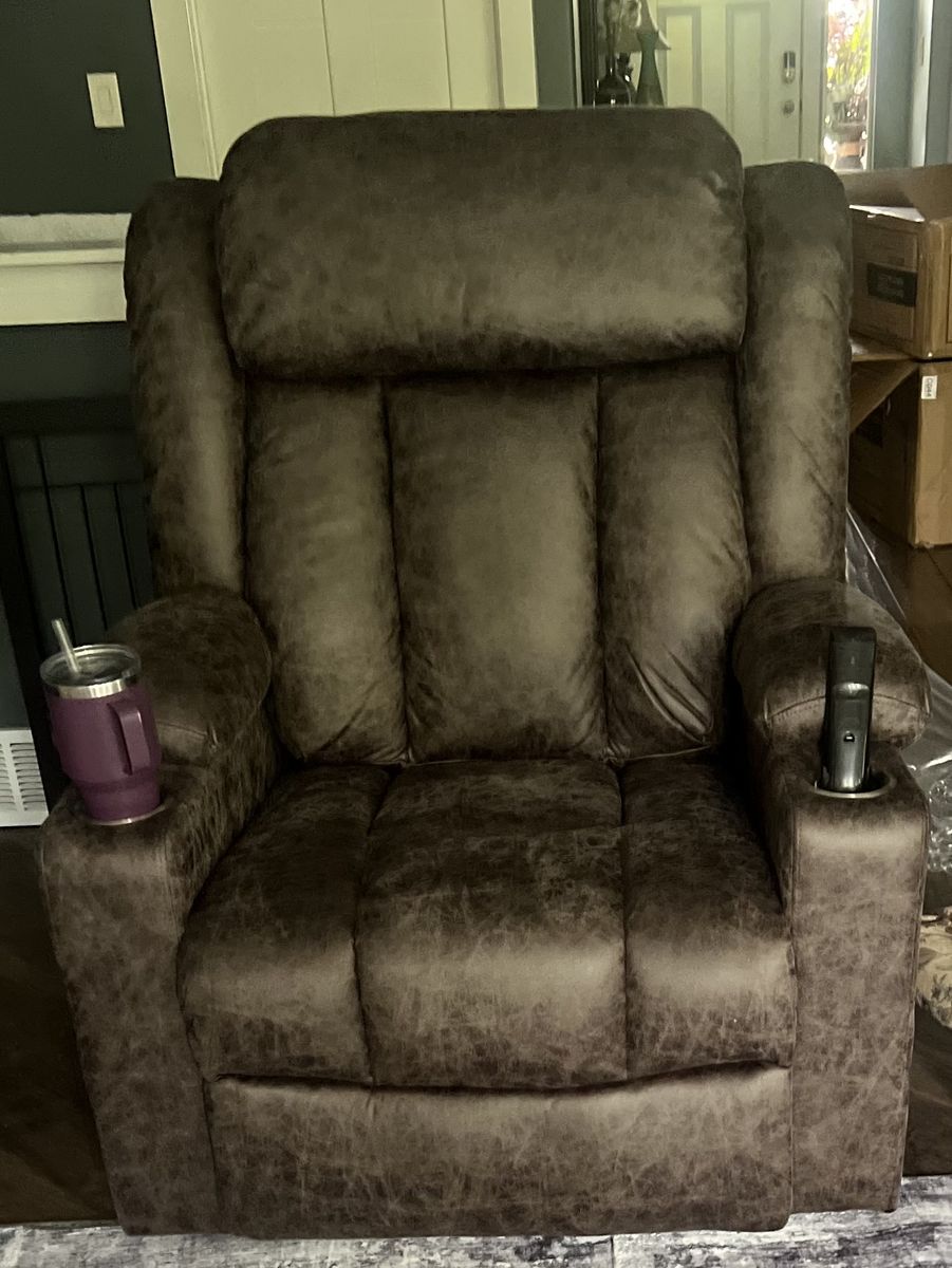 NEW Reclining chair with heat, message and power lift!