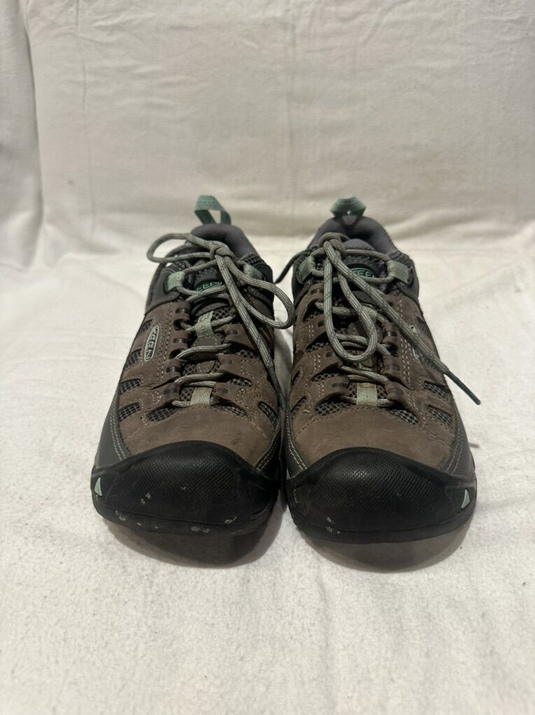 Keen Women’s 6 Leather & Mesh Hiking Shoes