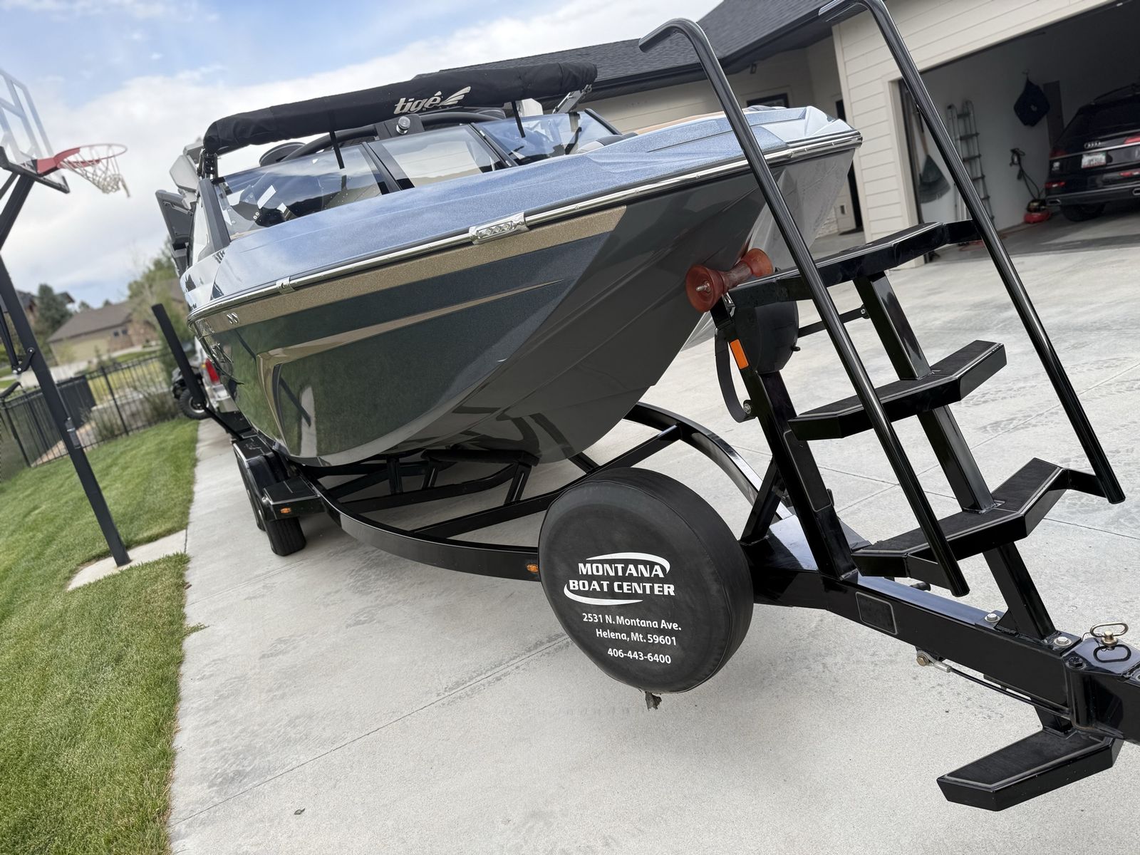 Tige 2020 23ZX Wakeboard Boat - Excellent Condition, Trailer Included.