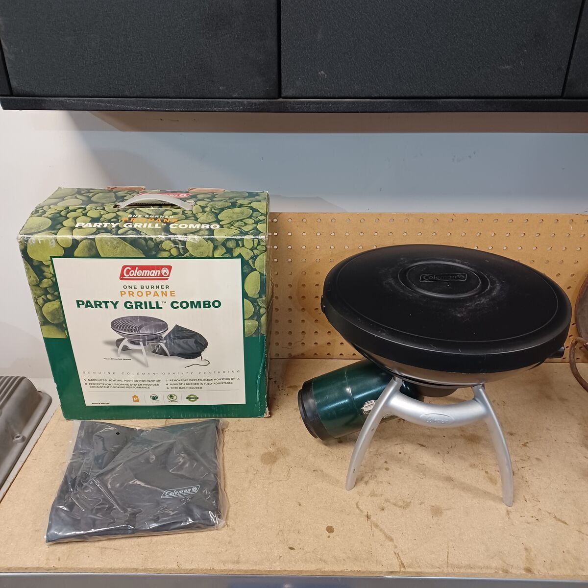 Coleman party grill combo