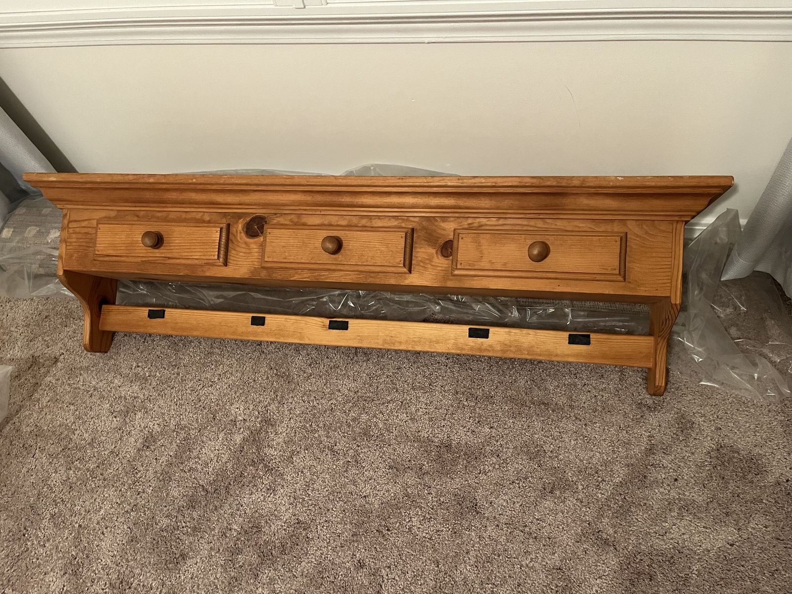 Quilt Rack With Shelf