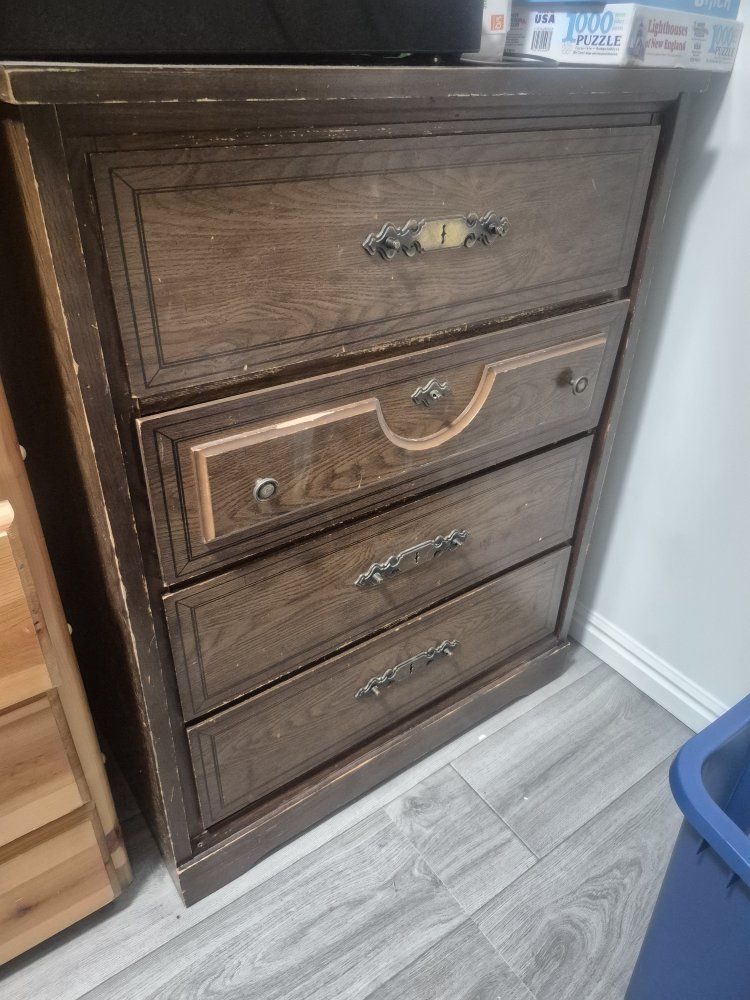 4 draw dresser