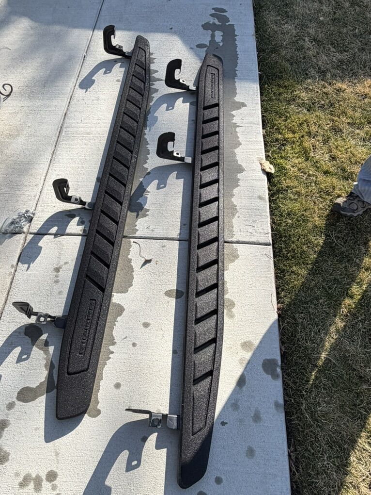 GMC Sierra AT4 high Clearence Steps