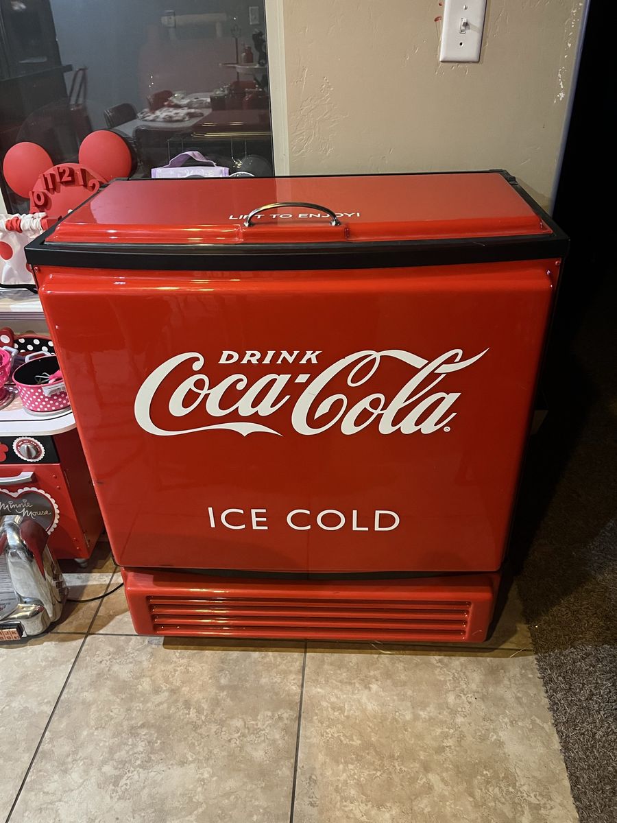 Coca-Cola Ice Cold Chest Freezer Refrigerator Red