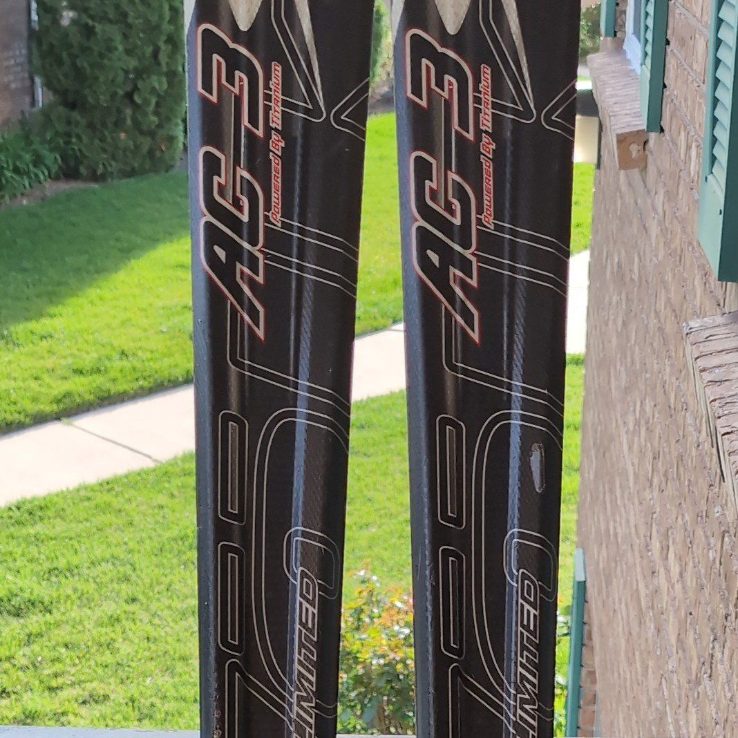 Quite used Volkl AC 3 carving skis.