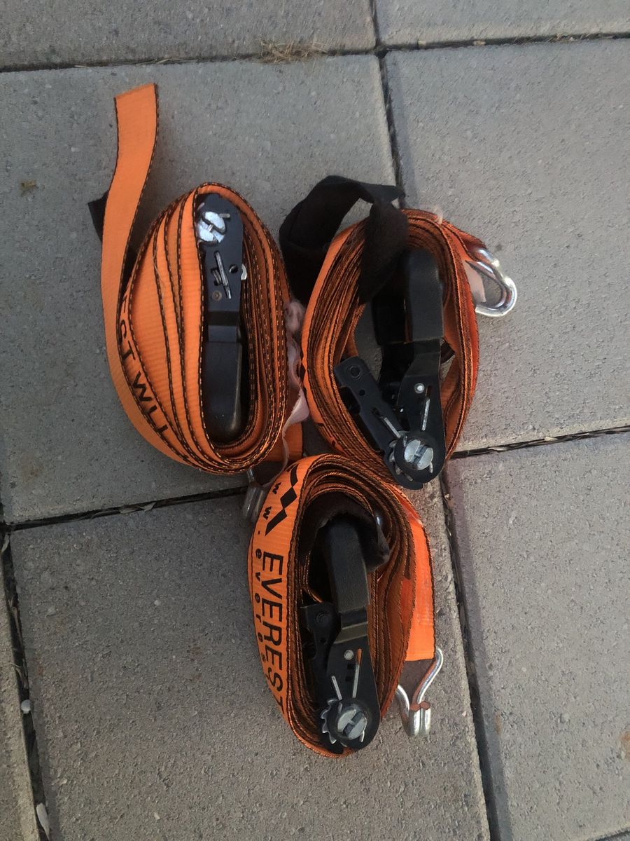 Ratchet Tie Downs (3)