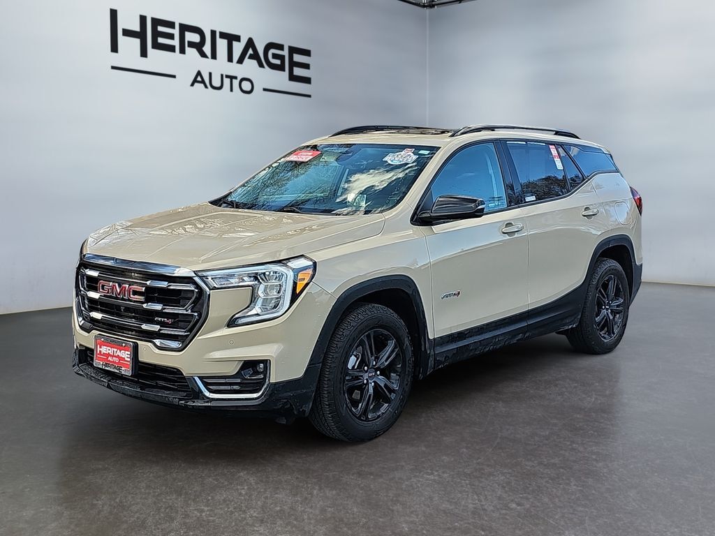 2023 GMC Terrain AT4
