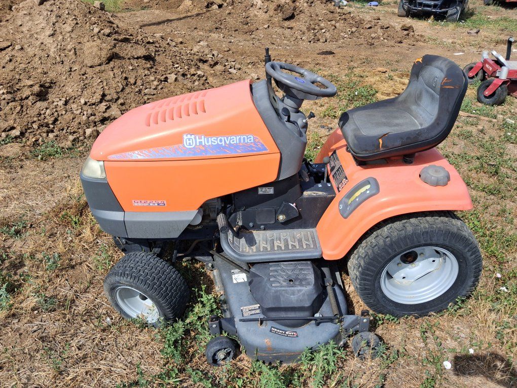 Husqvarna GT 2254 Riding Lawnmower