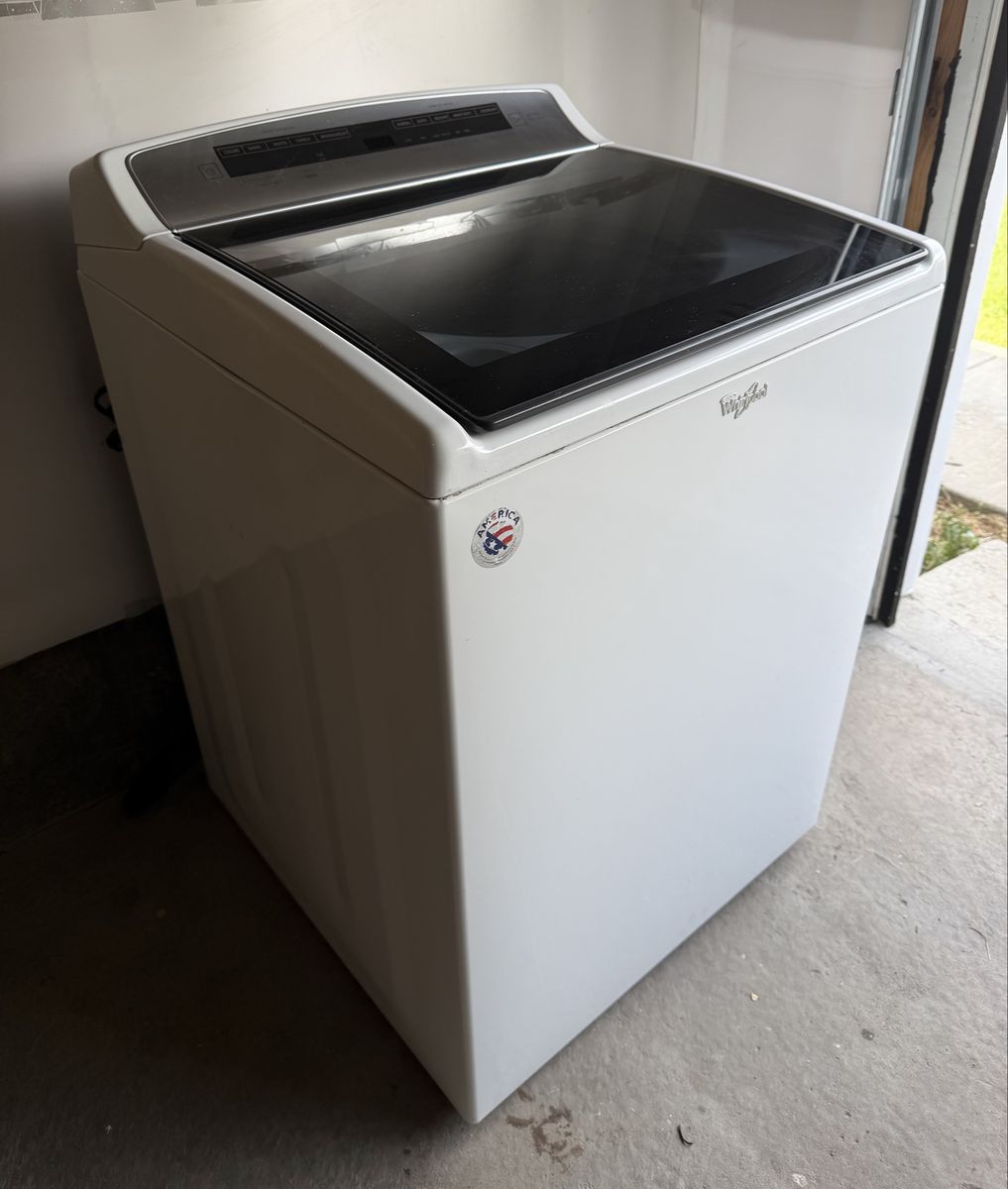 Whirlpool Top Load Washing Machine with Hoses