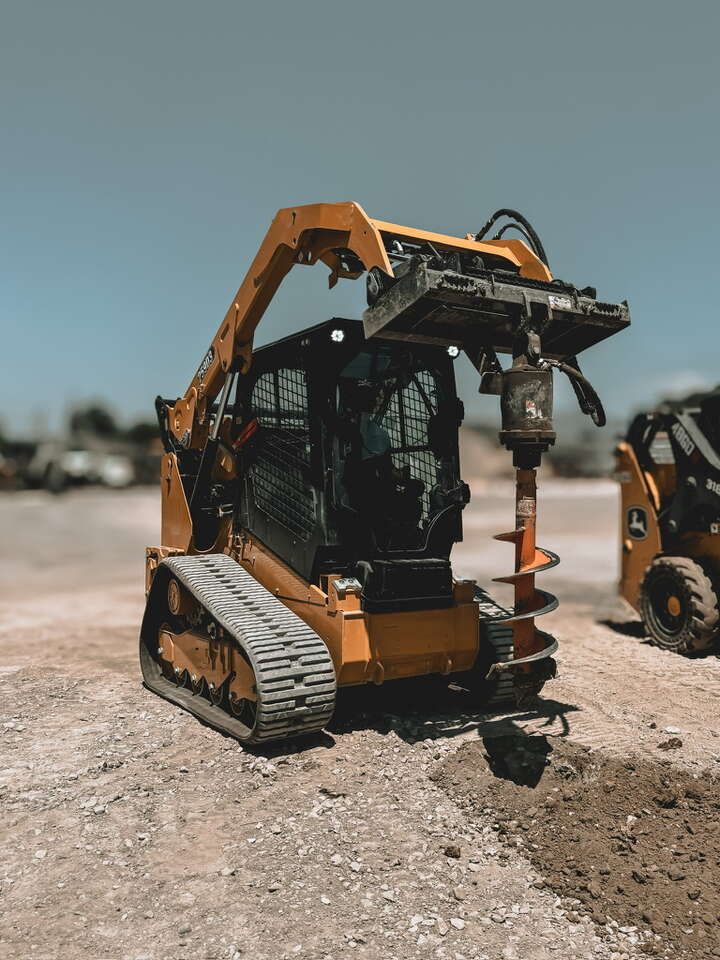 Track Skid Steer Rental – Cat 259D3 - Bobcat CTL