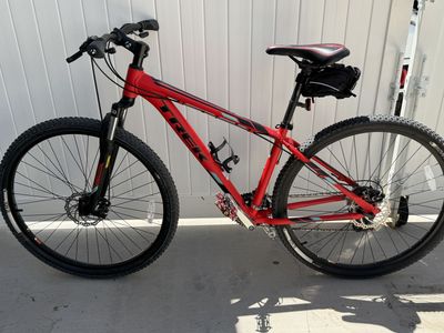 Mens TREK Mountain Bike