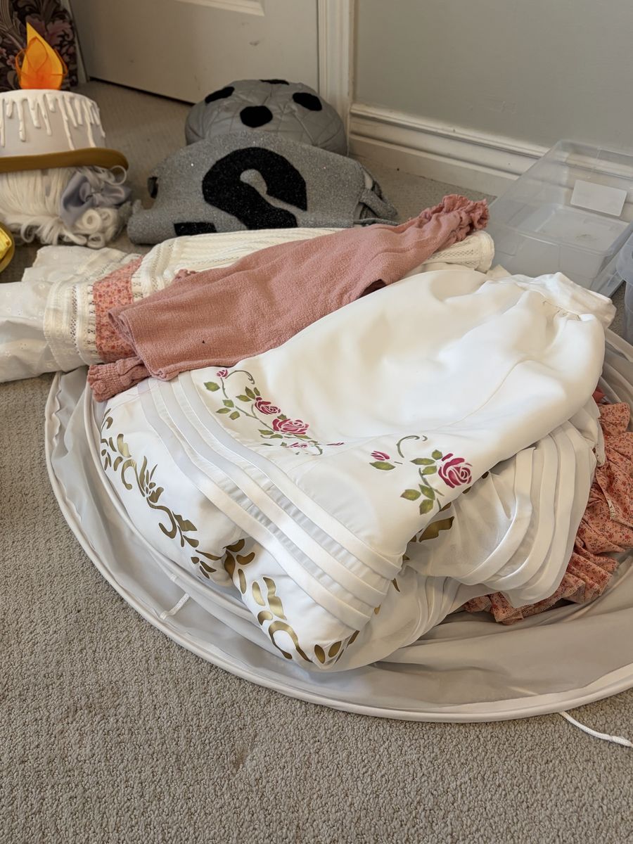 Main image 5