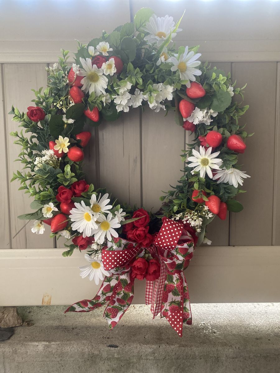 Cute Strawberry Wreath