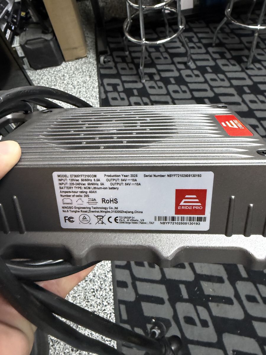 E RIDE PRO CHARGER