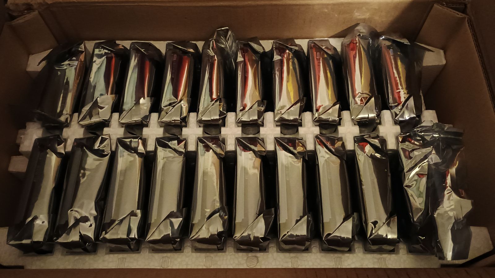 Case of 20 Western Digital Ultrastar 28TB Data Center Hard Drive DC HC680 0F62817