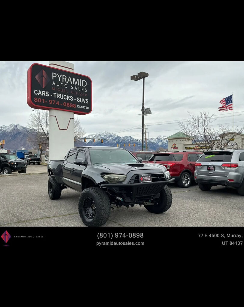 2016 TOYOTA TACOMA TRD Sport