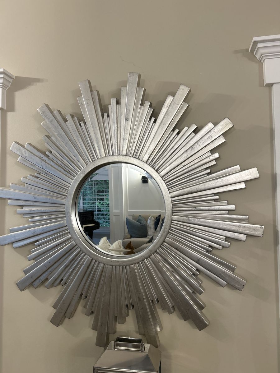 Decorative Silver Sunburst Wall Mirror - Modern Radiance for Any Room