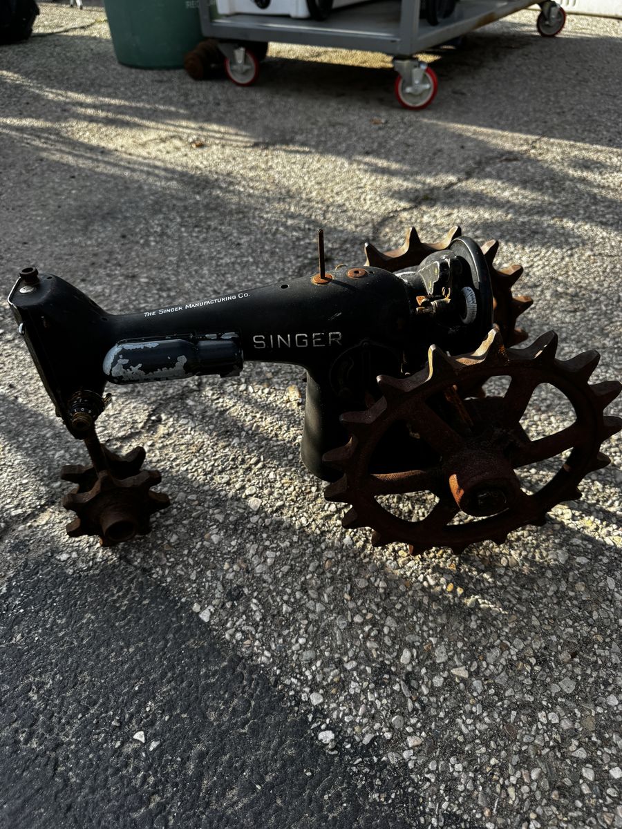 Antique Singer Sewing Sewing Machince Tractor