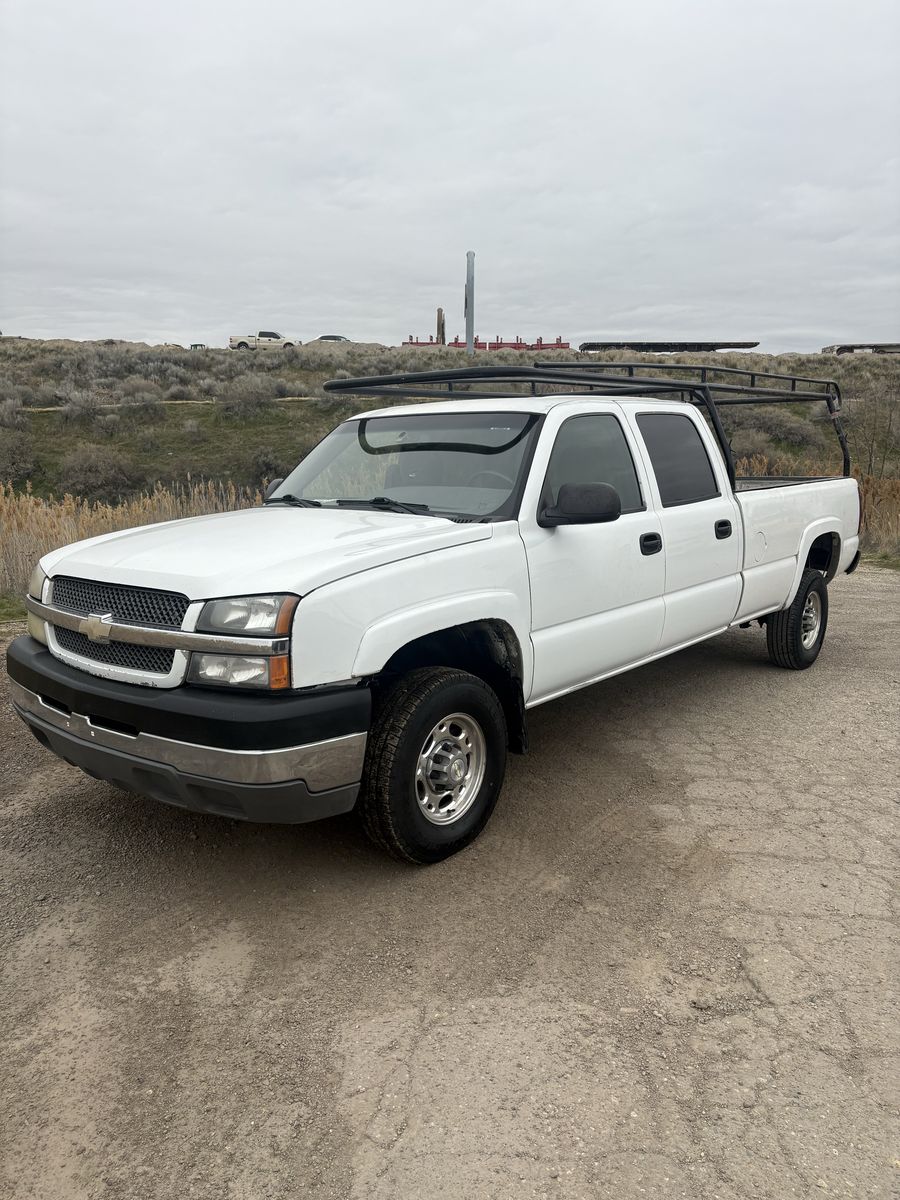 2004 CHEVROLET SILVERADO 2500HD Work Truck