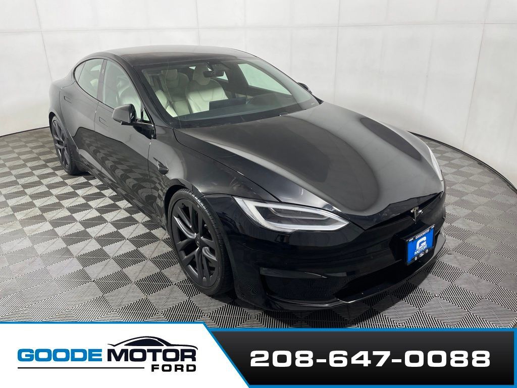 2022 Tesla Model S Base