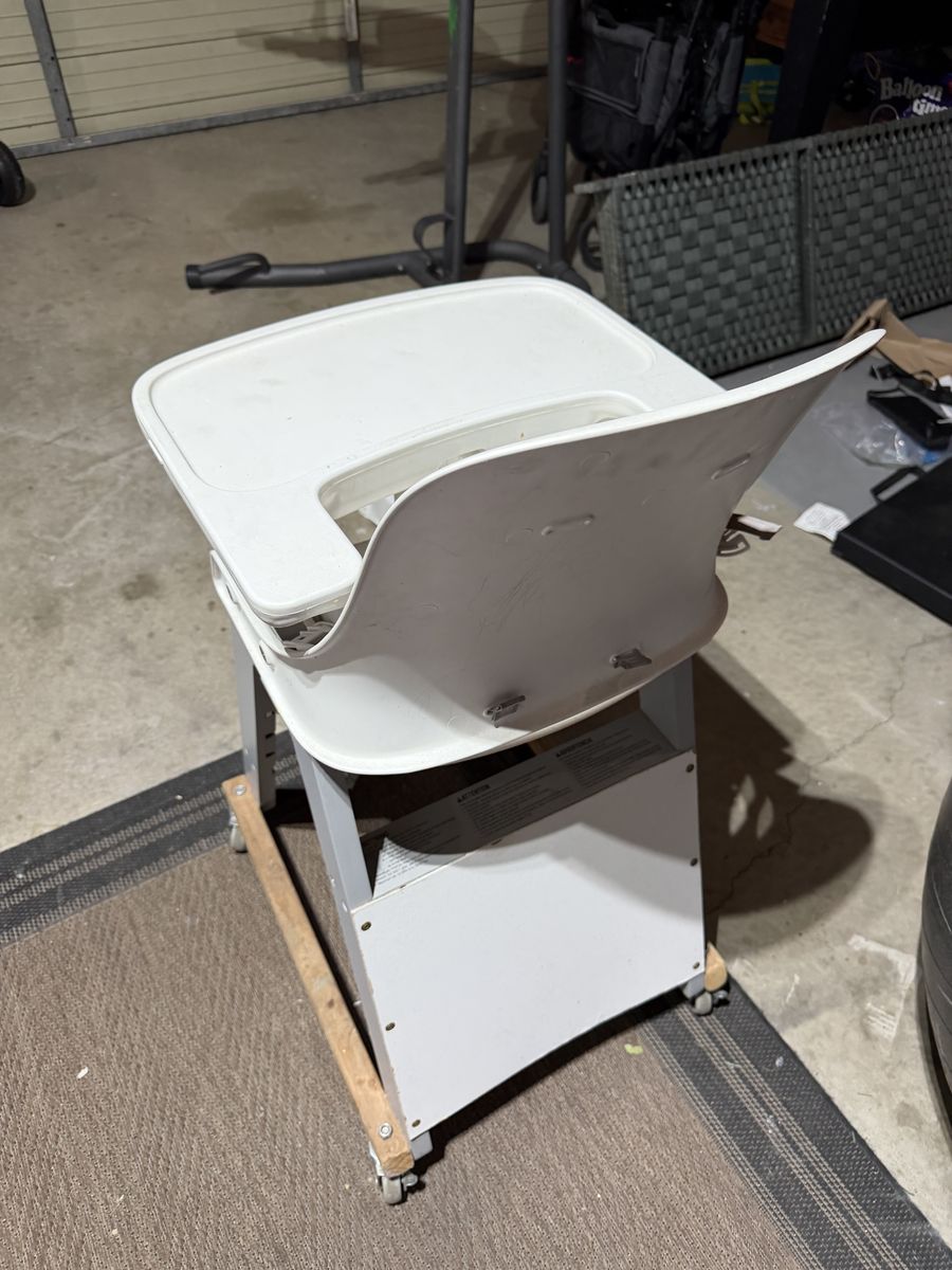 Main image 6