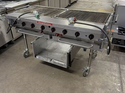 Commercial Propane gas Magi Cater BBQ Broiler In excellent condition 1in stocks