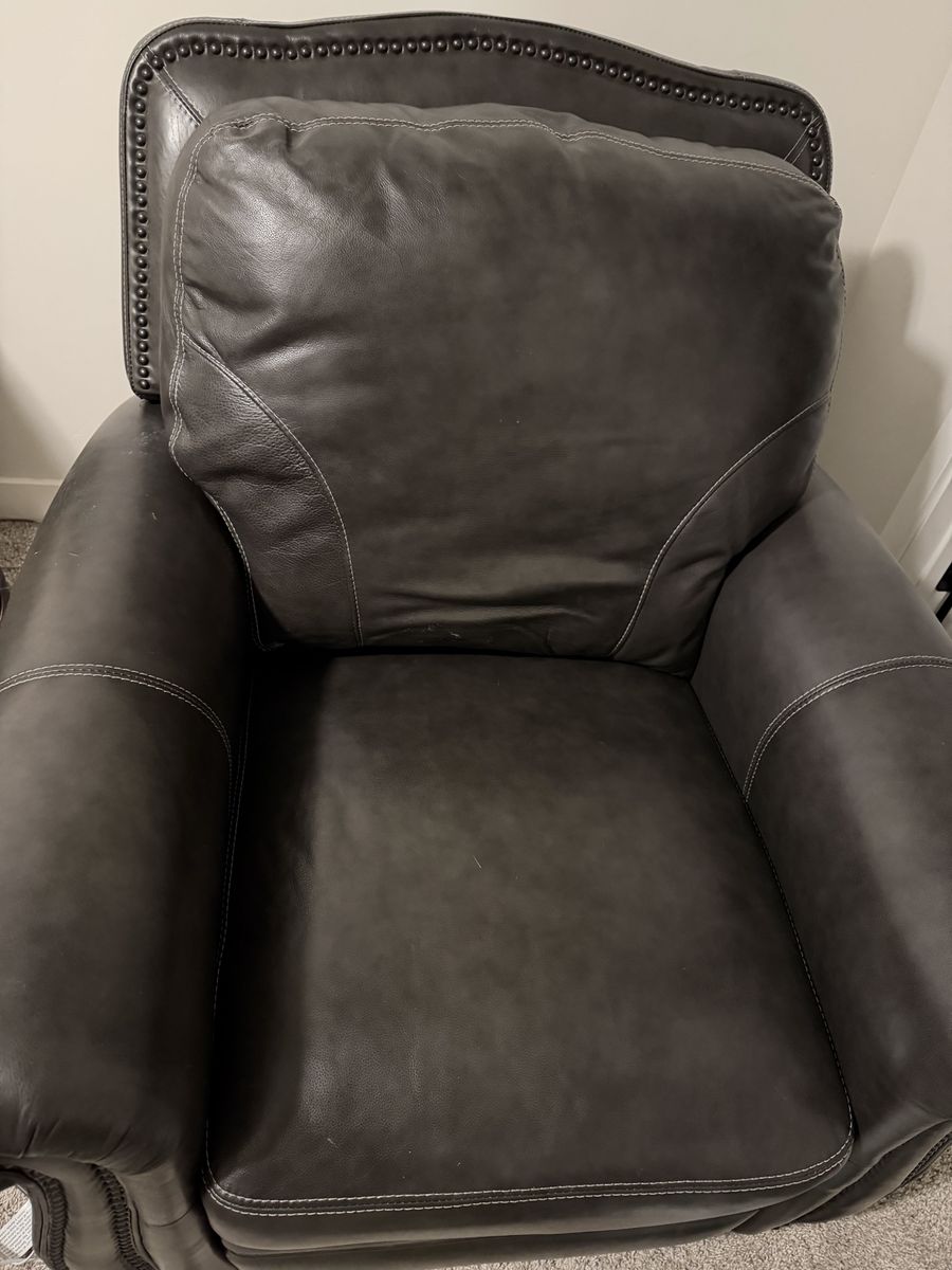 Luxurious Grey Leather Recliner with Nailhead Trim - Comfortable & Stylish