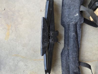 FREE Car Scissor Jack