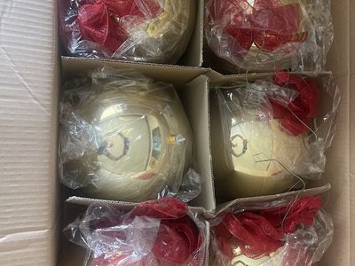 Decorative Gold Ball Ornaments - 6 Pack, Festive Red Bows, Home Decor