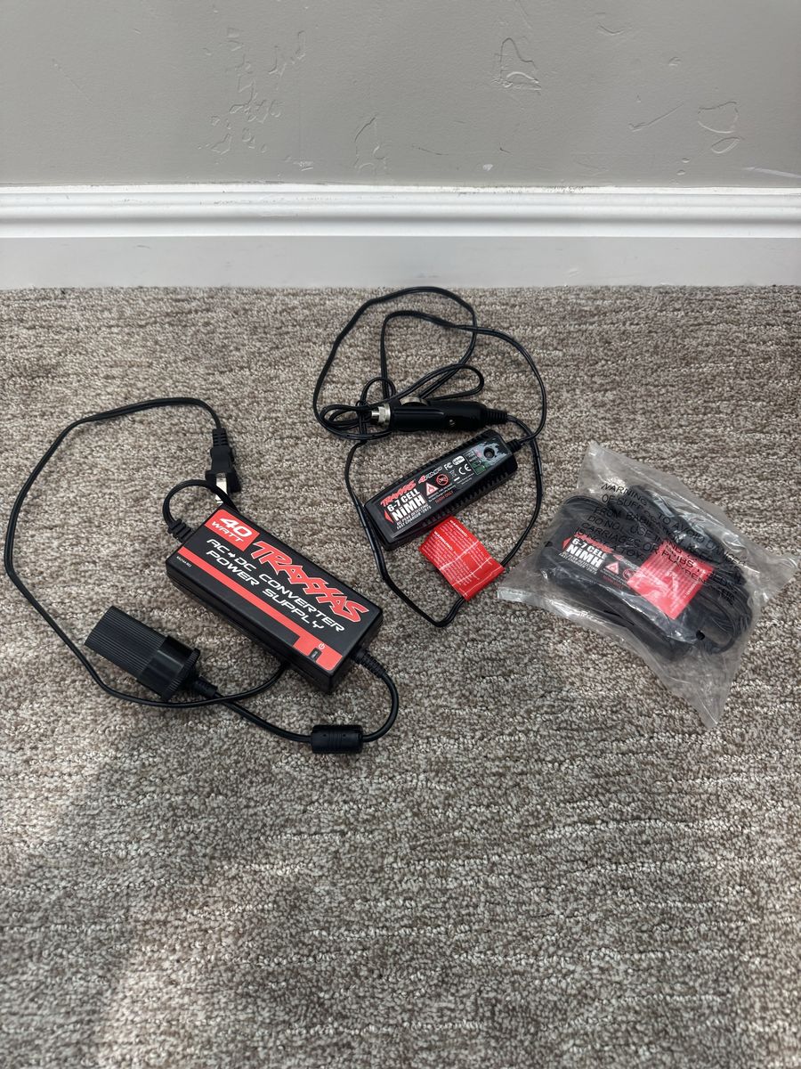 Traxxas NiMH battery charger