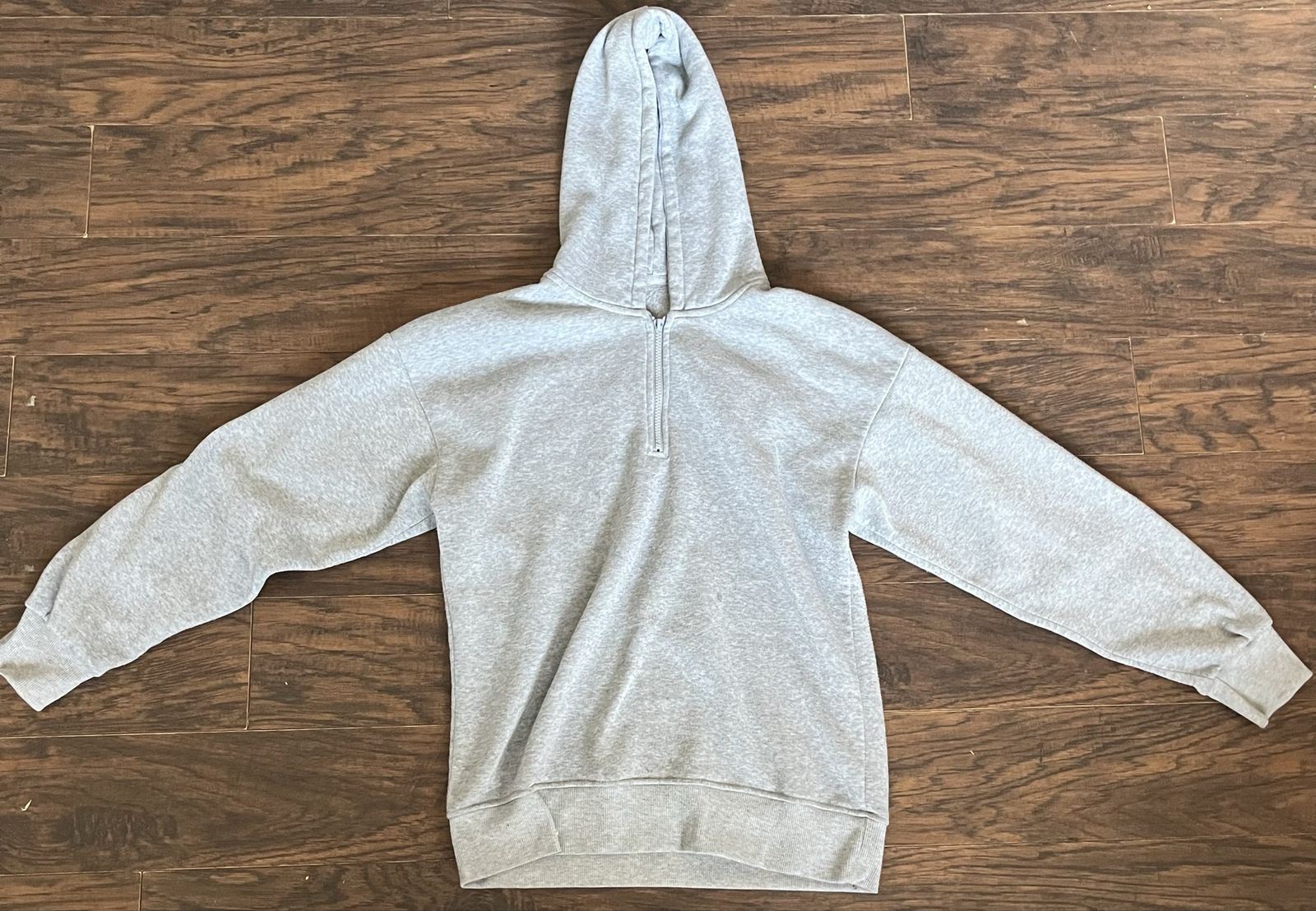 Women’s light grey hoodie